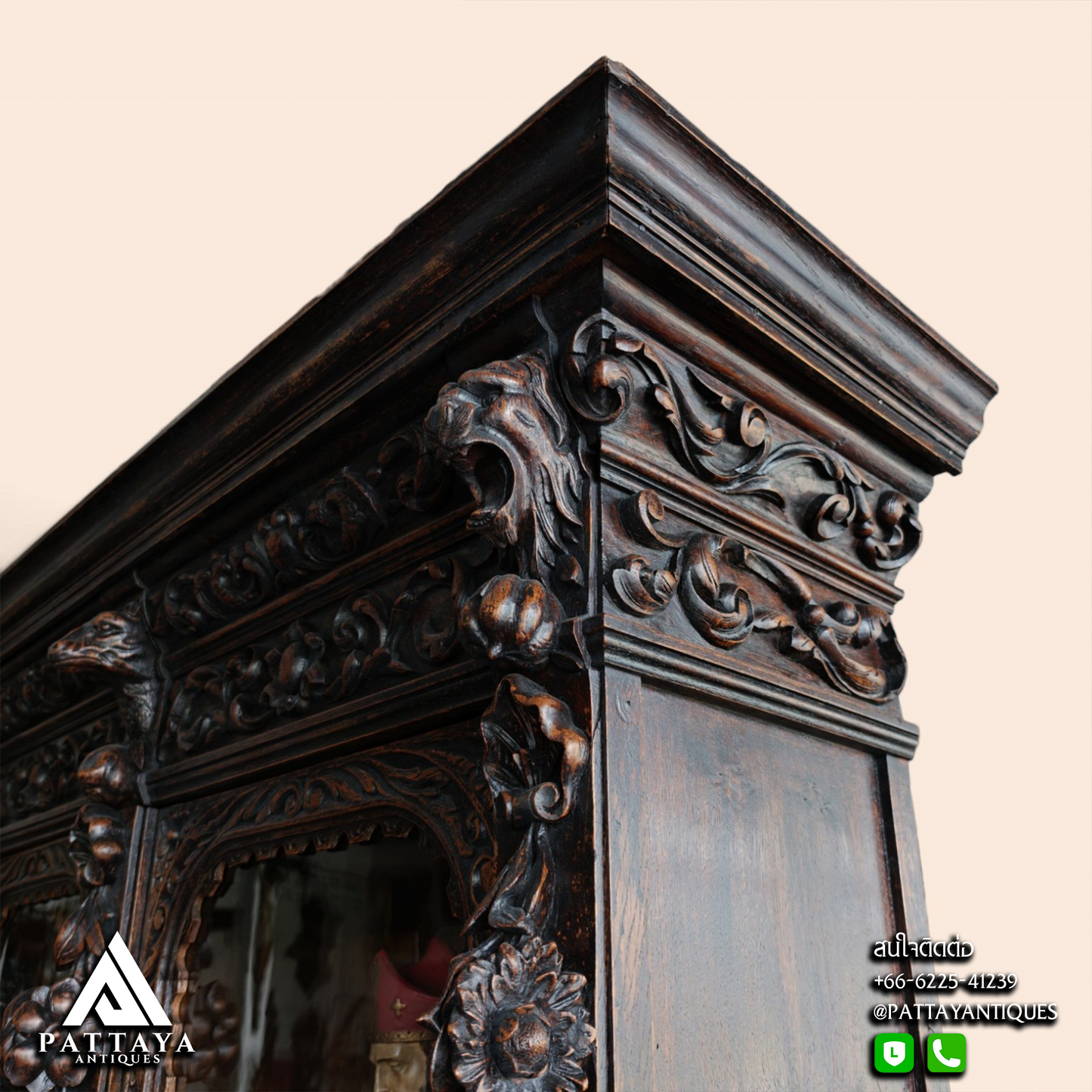 Very Large 19th Century Extremely Intricately Carved 8 Doors Display / Book Cabinet